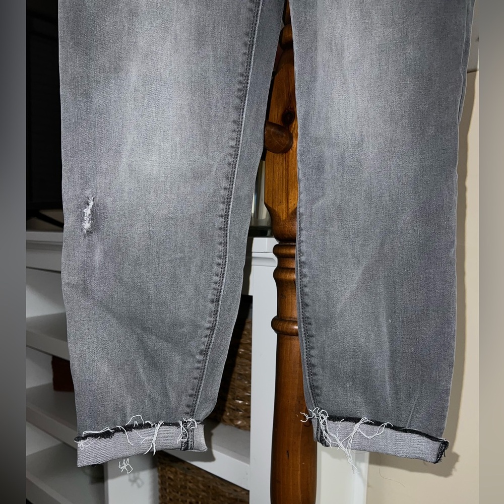 SOLD - Spanx Pull On Distressed Ankle Skinny Jeans - Picture 7 of 12